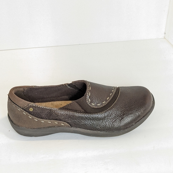 Leather loafers by Earth origins - Picture 2 of 16